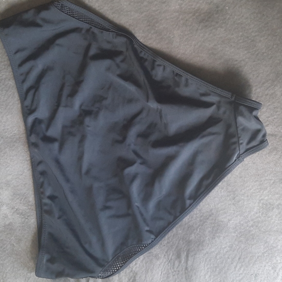 2 piece highwasted swim suit - Picture 9 of 9